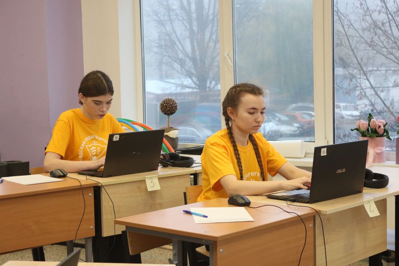 Профессионалы 281125