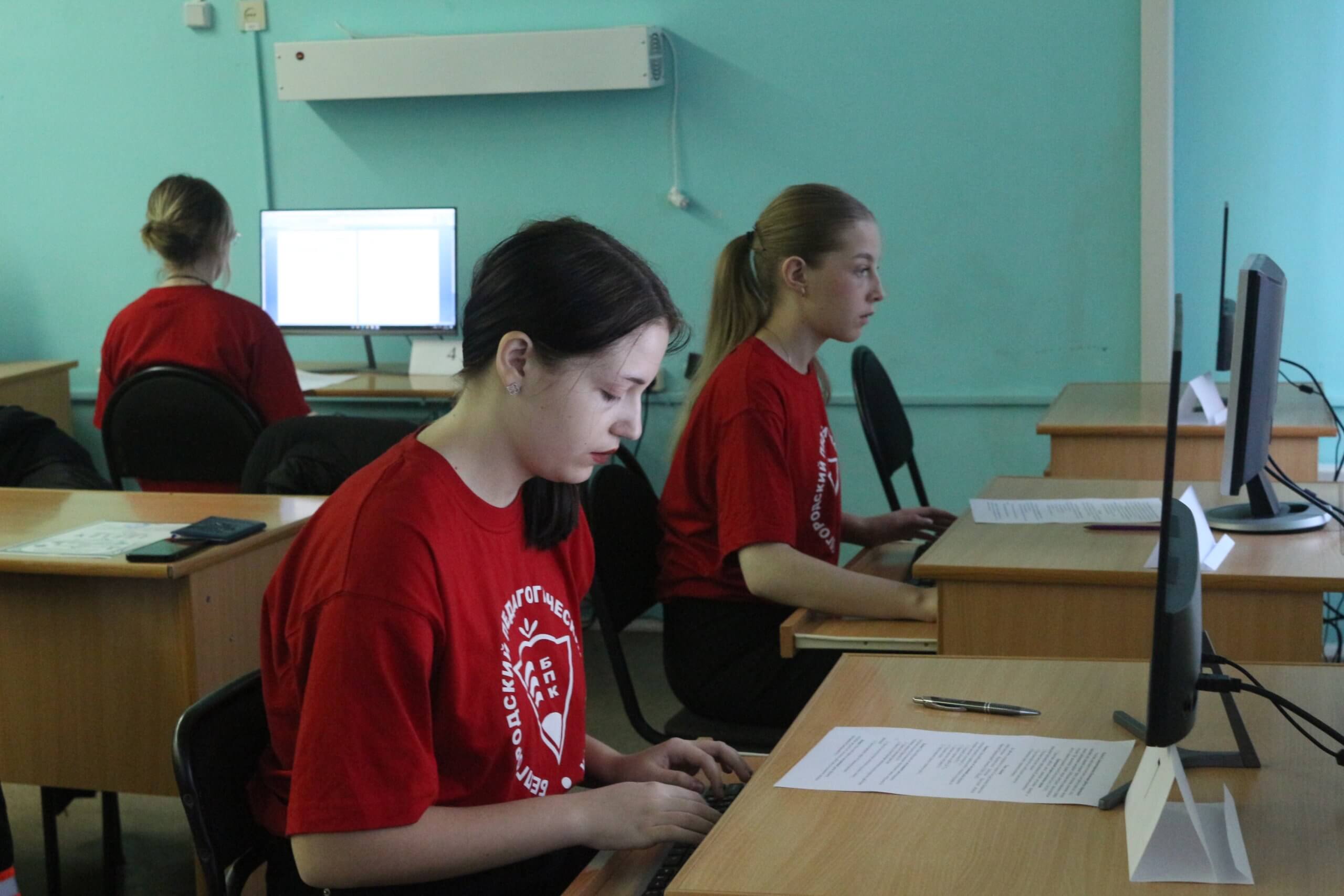 Профессионалы 281125