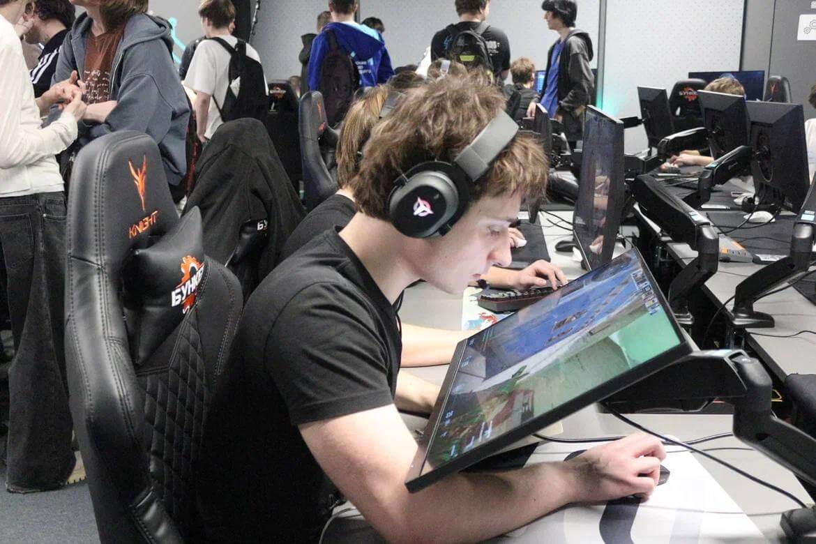 Киберспорт