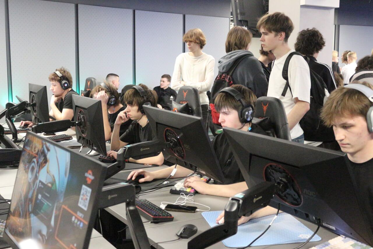 Киберспорт