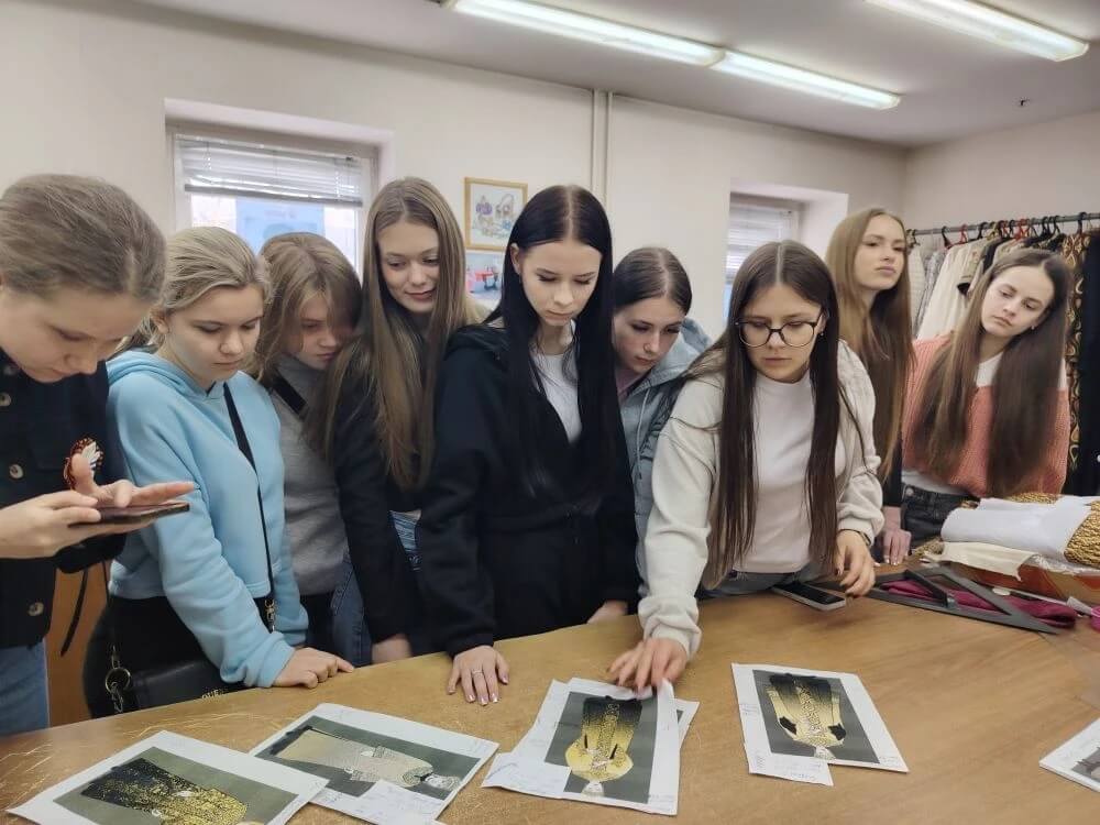 Закулисье